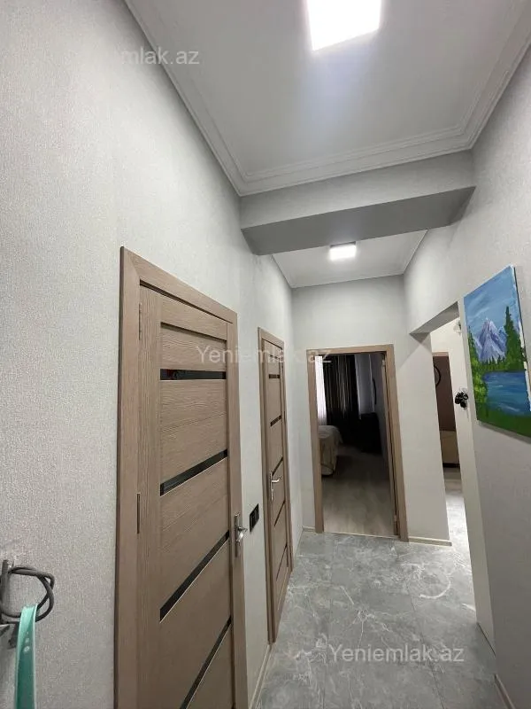 Satılır 2 otaqlı yeni tikili 70 m²