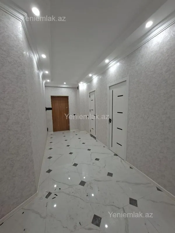Satılır 3 otaqlı yeni tikili 80 m²