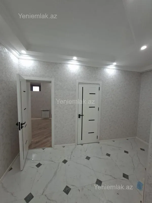 Satılır 3 otaqlı yeni tikili 80 m²