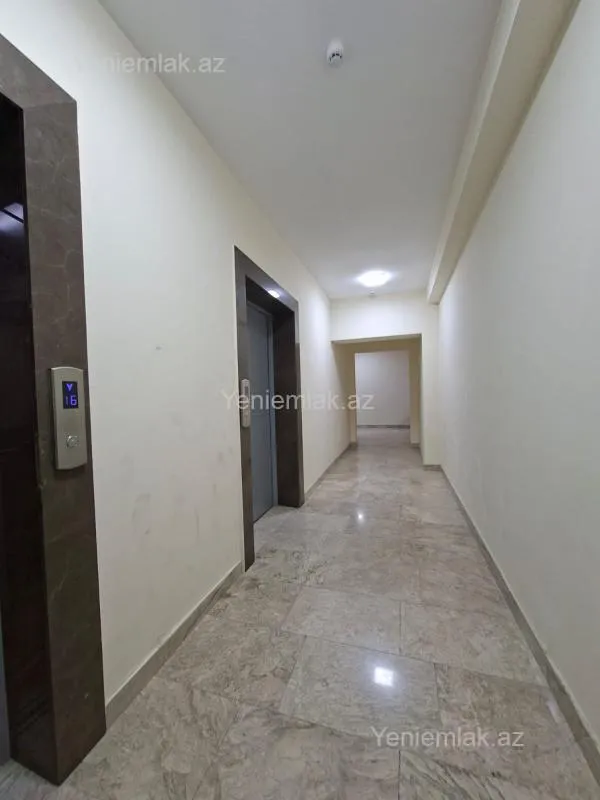 Satılır 3 otaqlı yeni tikili 80 m²