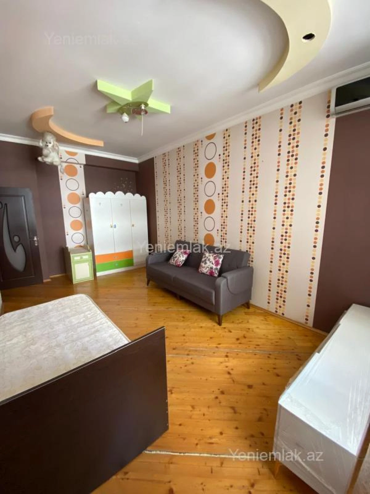 Satılır 3 otaqlı yeni tikili 120 m²