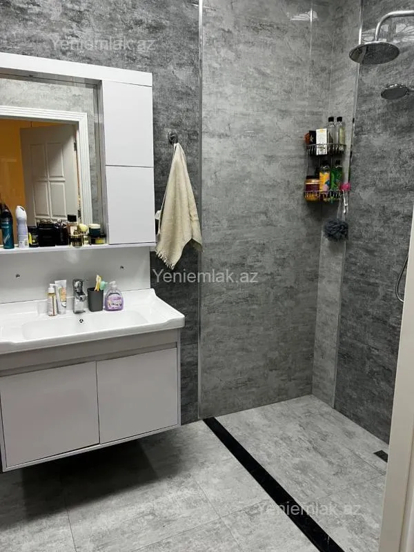 Satılır 2 otaqlı yeni tikili 62 m²