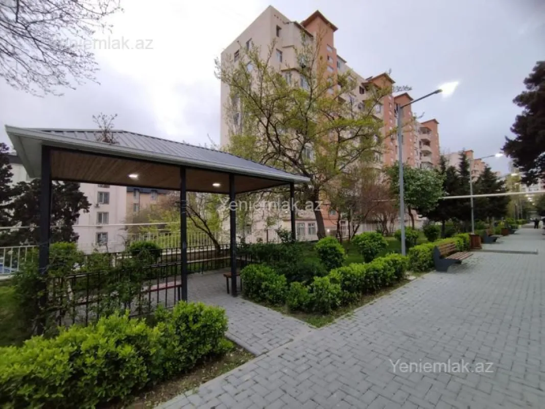 Satılır 1 otaqlı köhnə tikili 40 m²