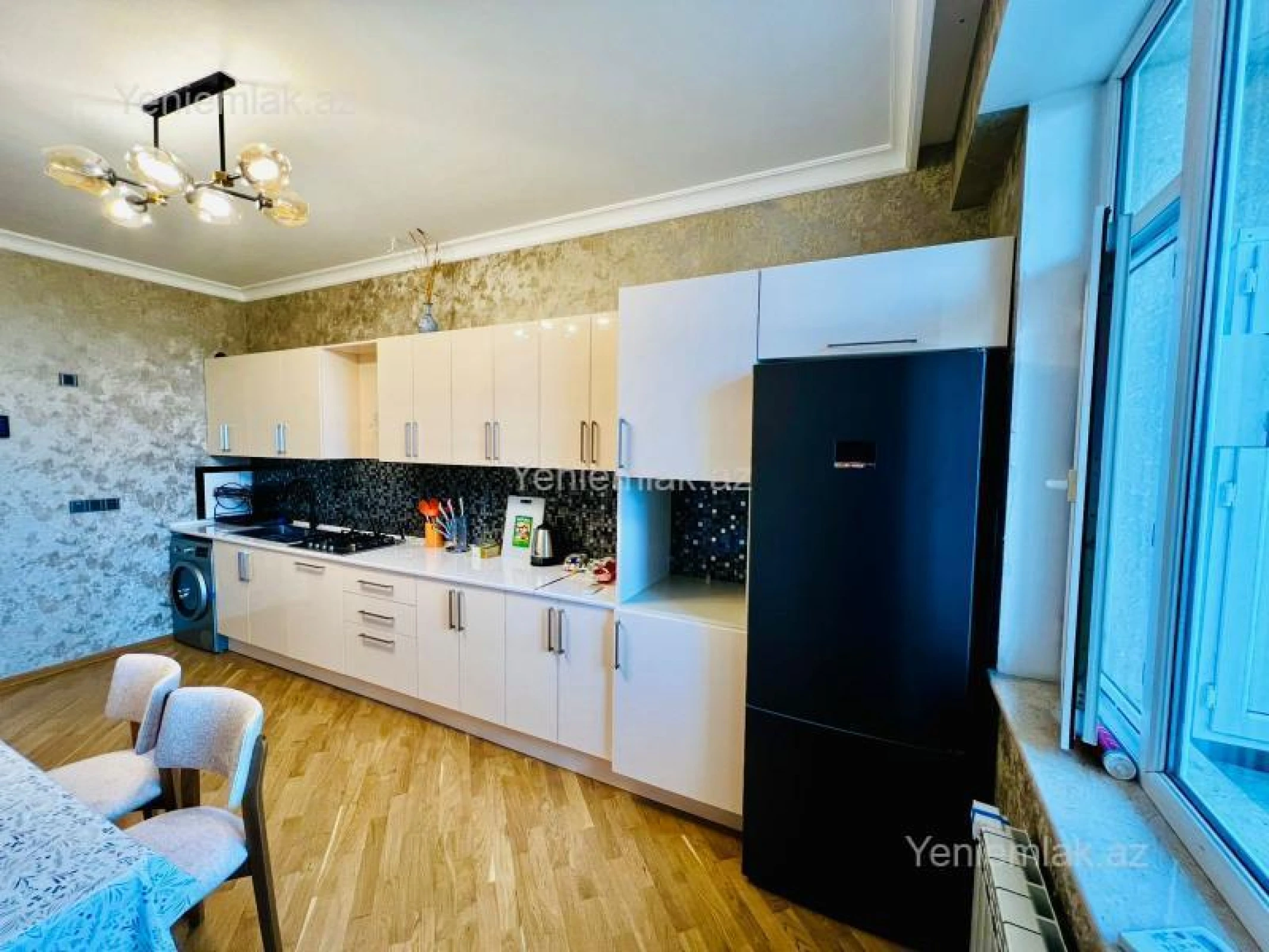 Satılır 3 otaqlı yeni tikili 128 m²
