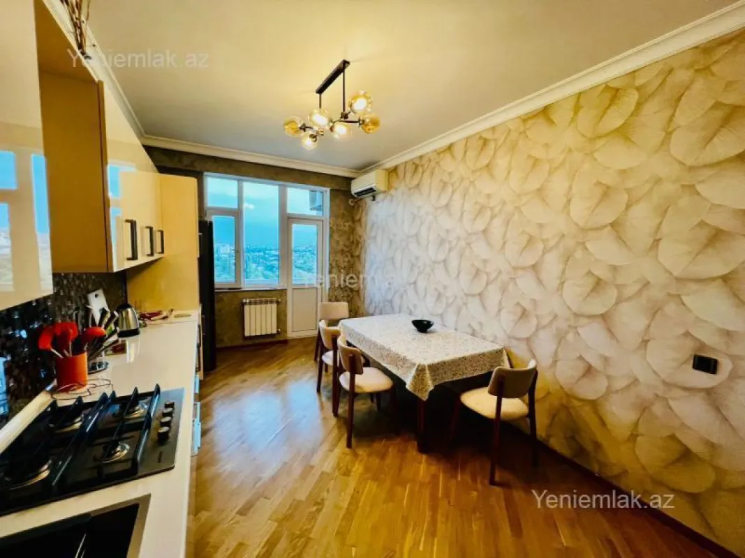 Satılır 3 otaqlı yeni tikili 128 m²