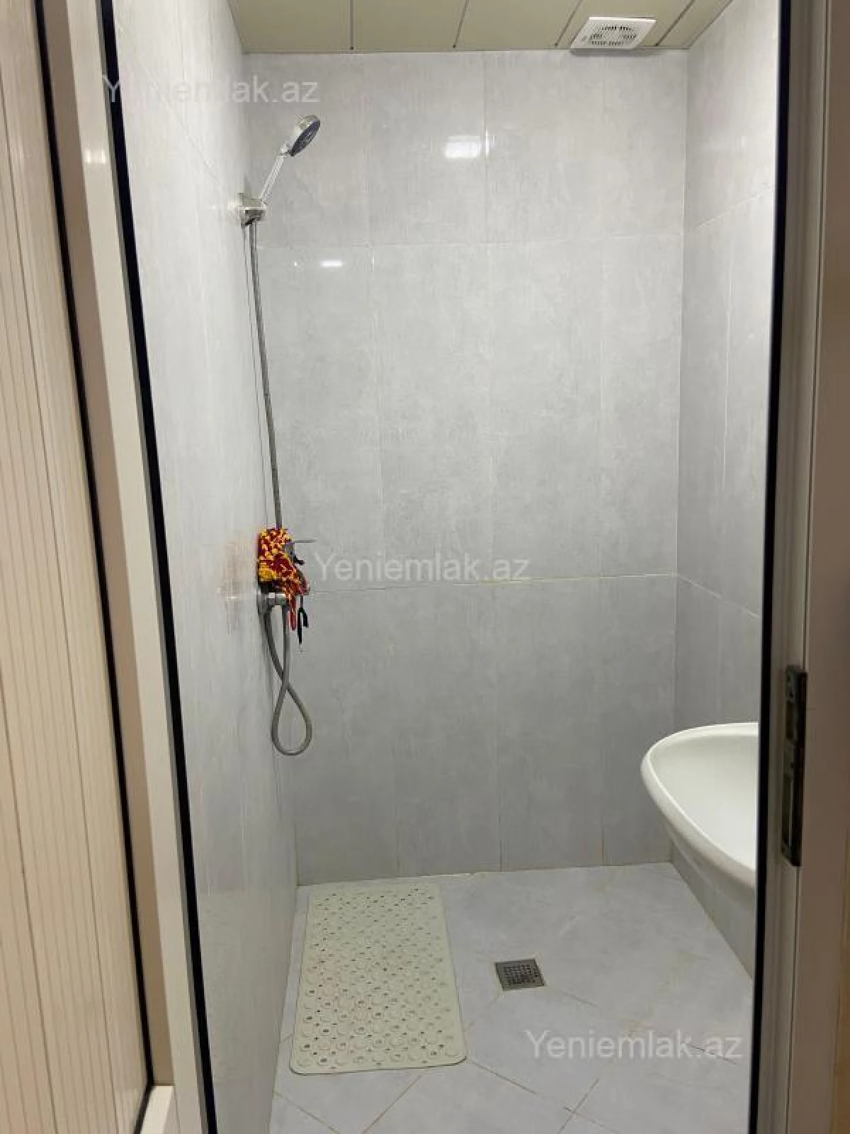 Satılır 4 otaqlı köhnə tikili 90 m²
