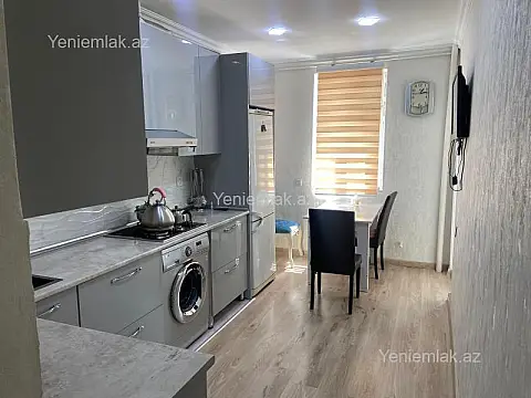 Satılır 4 otaqlı köhnə tikili 90 m²