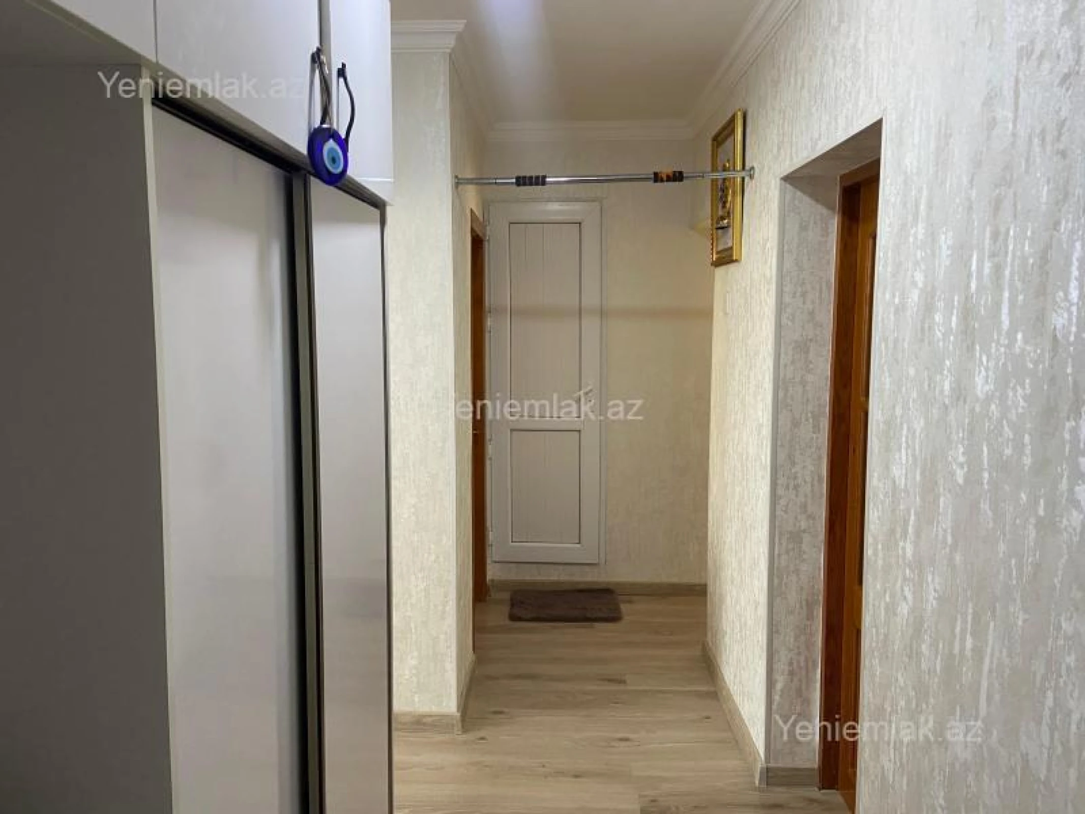 Satılır 4 otaqlı köhnə tikili 90 m²