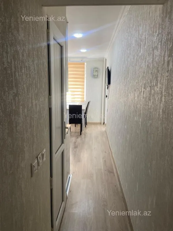 Satılır 4 otaqlı köhnə tikili 90 m²