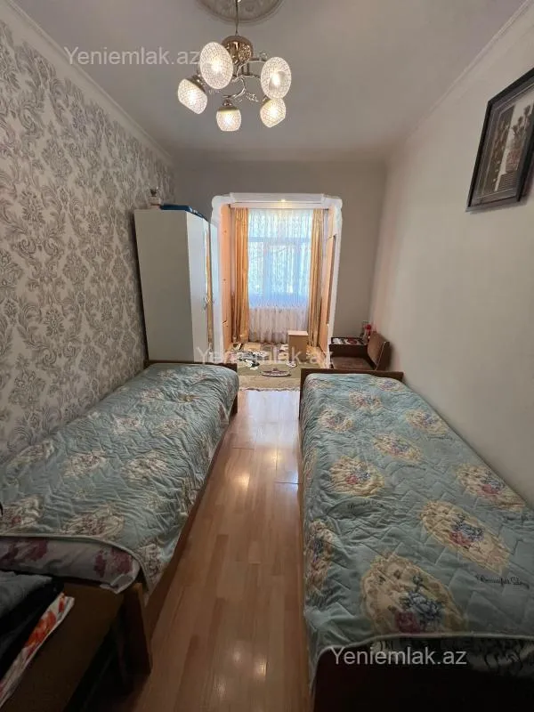 Satılır 3 otaqlı köhnə tikili 101 m²