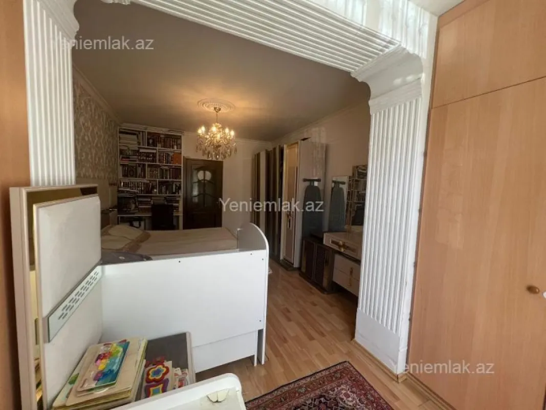 Satılır 3 otaqlı köhnə tikili 101 m²