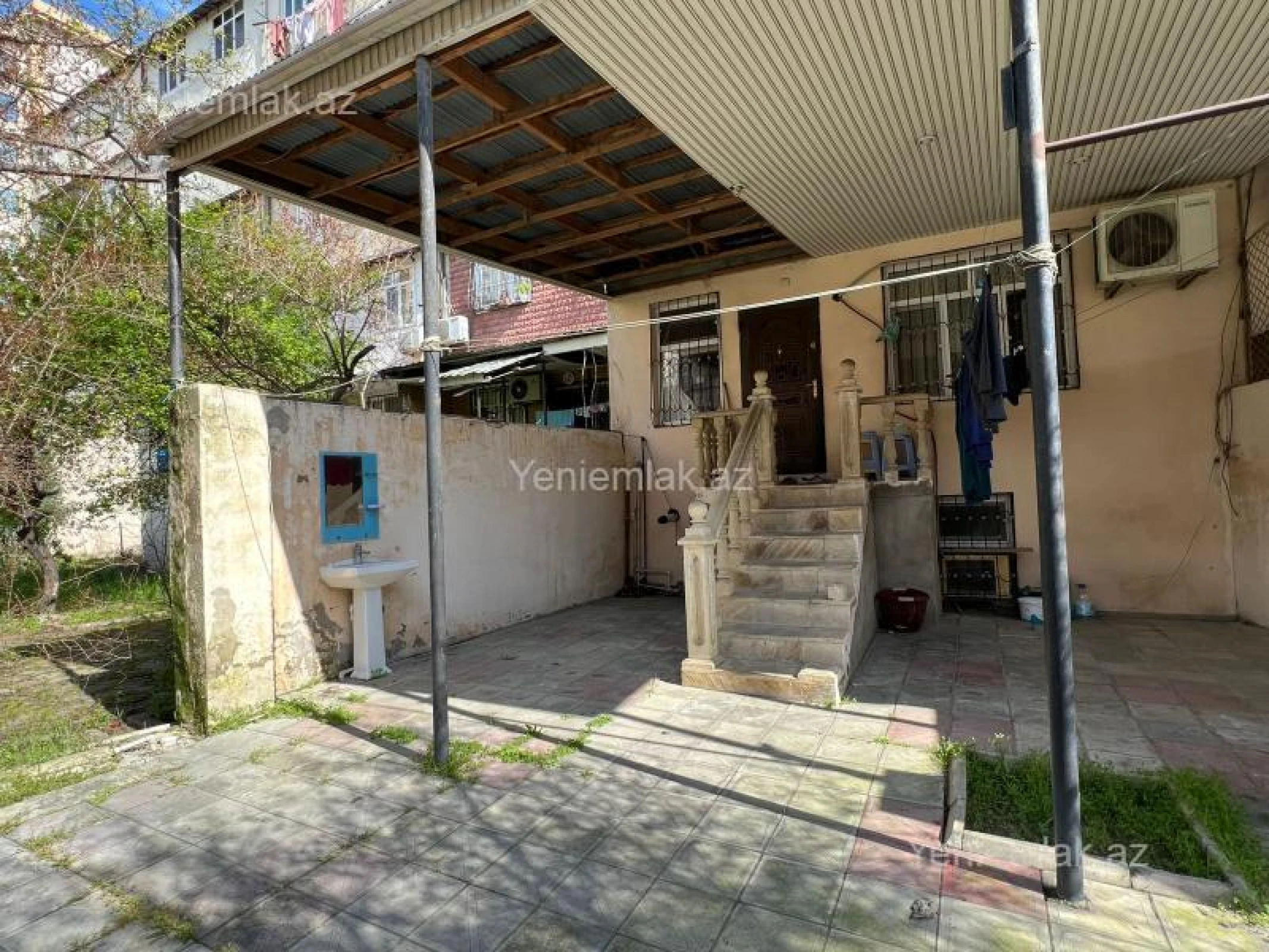 Satılır 3 otaqlı köhnə tikili 101 m²