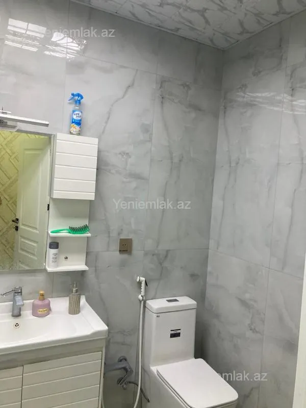 Satılır 2 otaqlı yeni tikili 70 m²