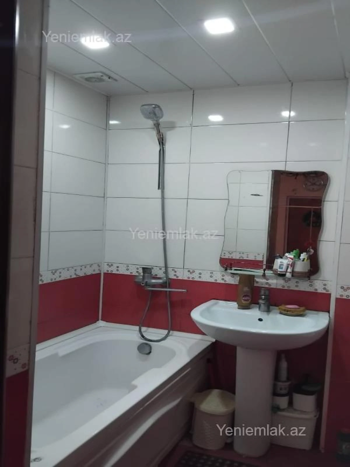 Satılır 3 otaqlı yeni tikili 84 m²