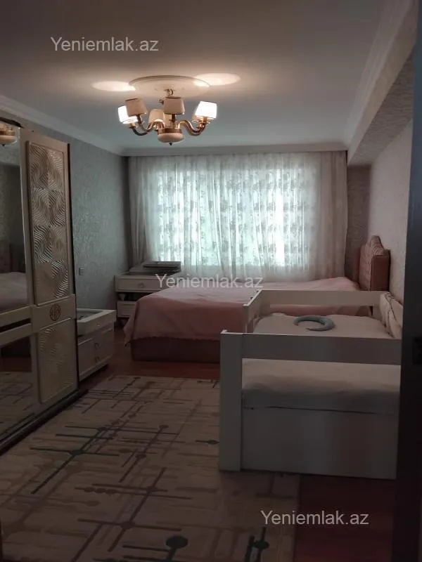 Satılır 3 otaqlı yeni tikili 84 m²