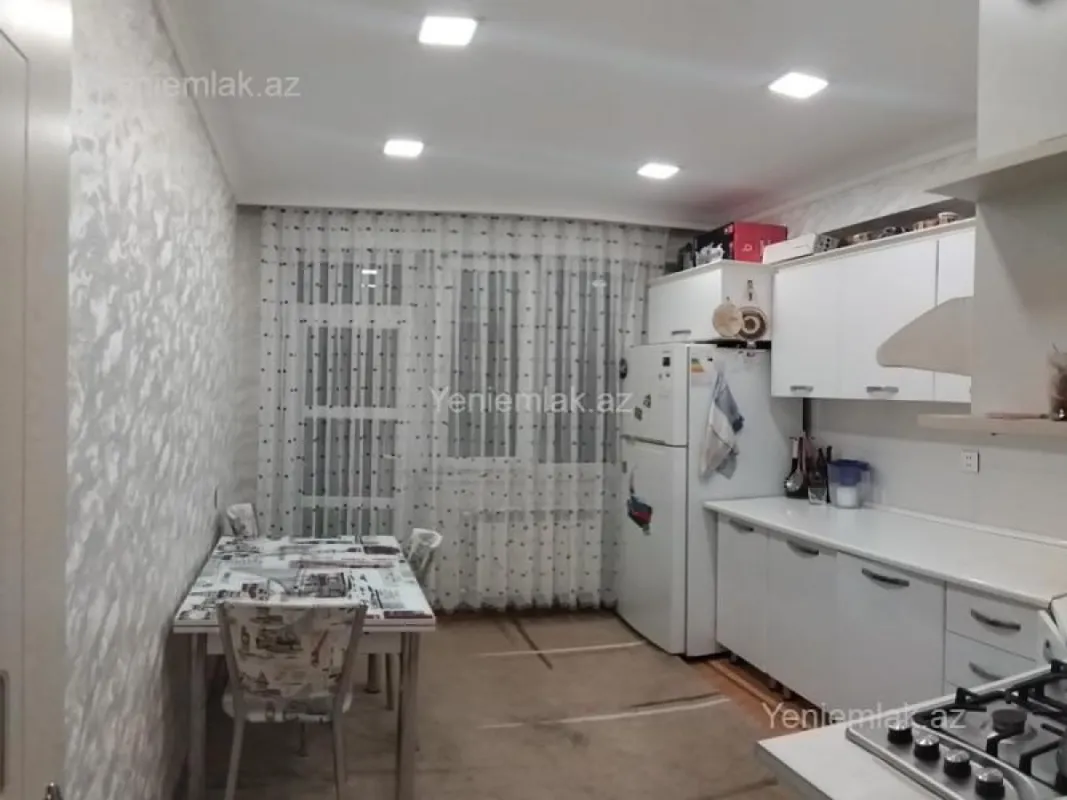Satılır 3 otaqlı yeni tikili 84 m²