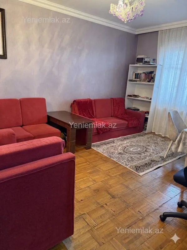 Satılır 2 otaqlı köhnə tikili 57 m²