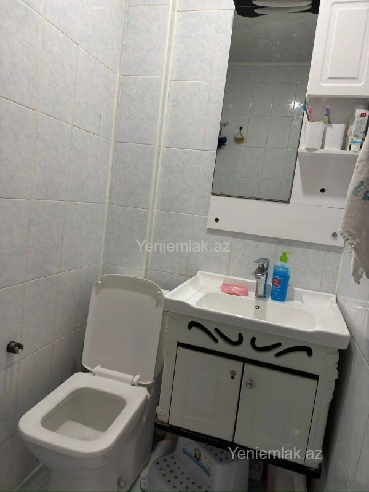 Satılır 2 otaqlı köhnə tikili 57 m²