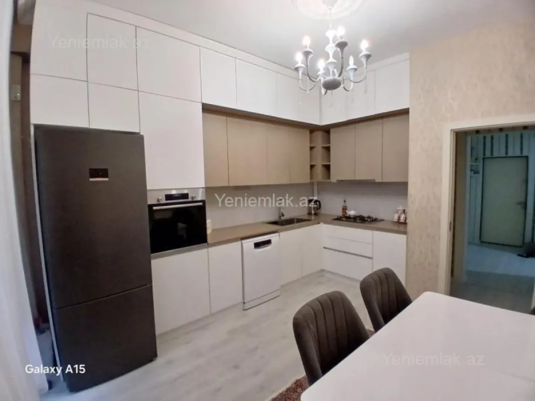 Satılır 3 otaqlı yeni tikili 106 m²
