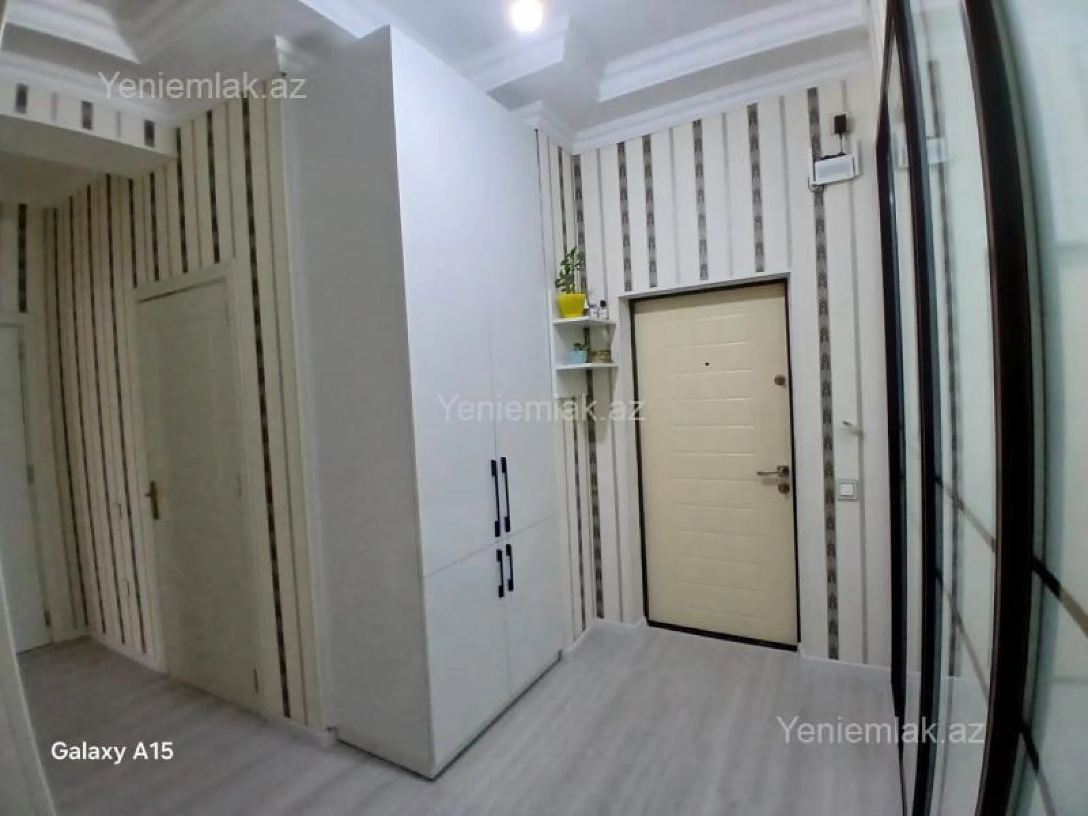 Satılır 3 otaqlı yeni tikili 106 m²