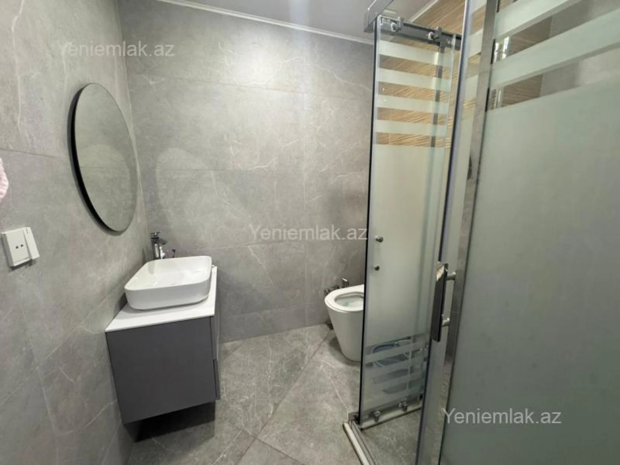 Satılır 2 otaqlı yeni tikili 82 m²