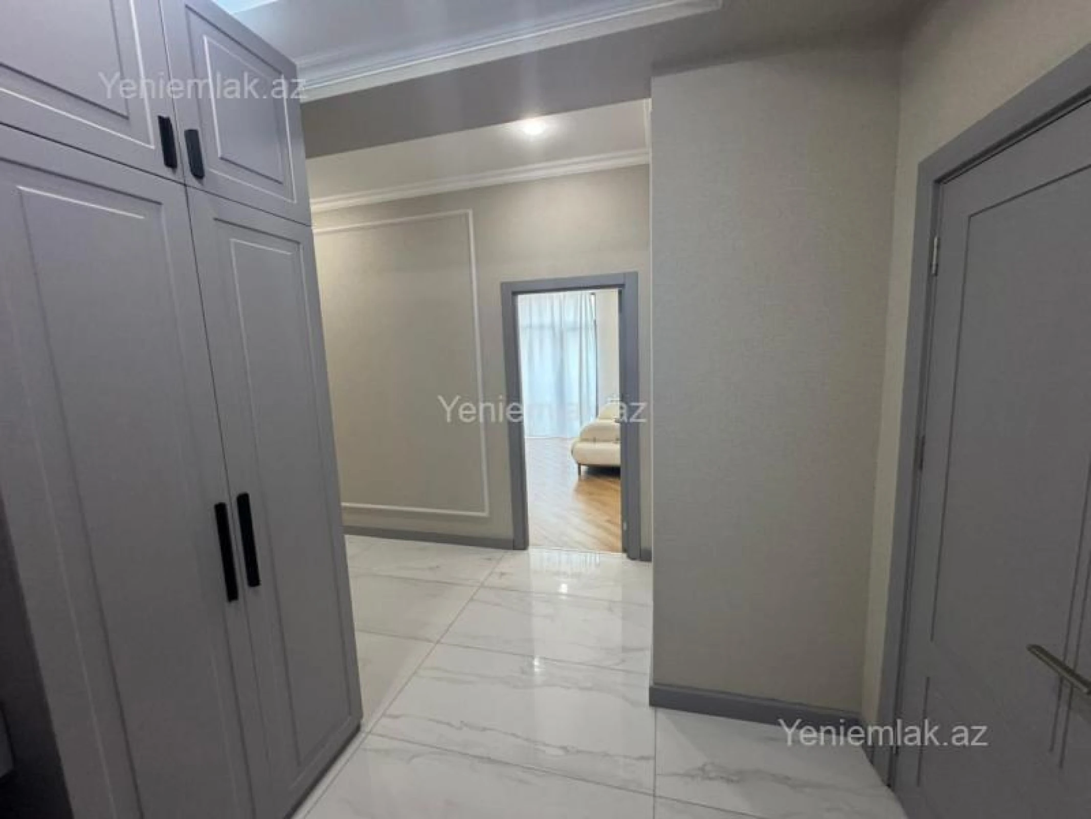 Satılır 2 otaqlı yeni tikili 82 m²