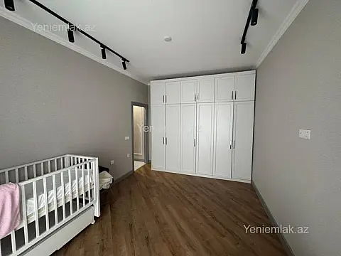 Satılır 2 otaqlı yeni tikili 82 m²