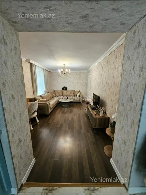 Satılır 3 otaqlı köhnə tikili 70 m²