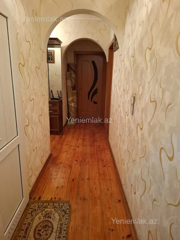 Satılır 3 otaqlı köhnə tikili 85 m²