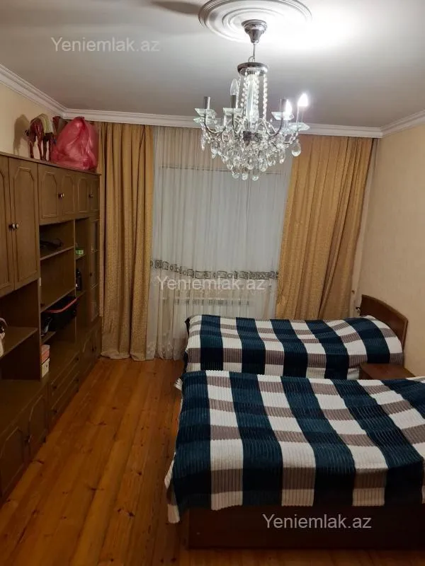 Satılır 3 otaqlı köhnə tikili 85 m²
