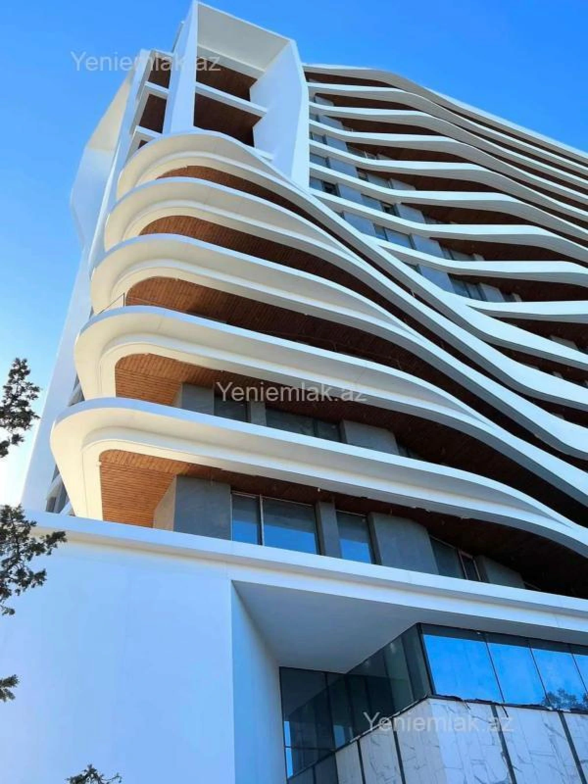 Satılır 5 otaqlı yeni tikili 303 m²