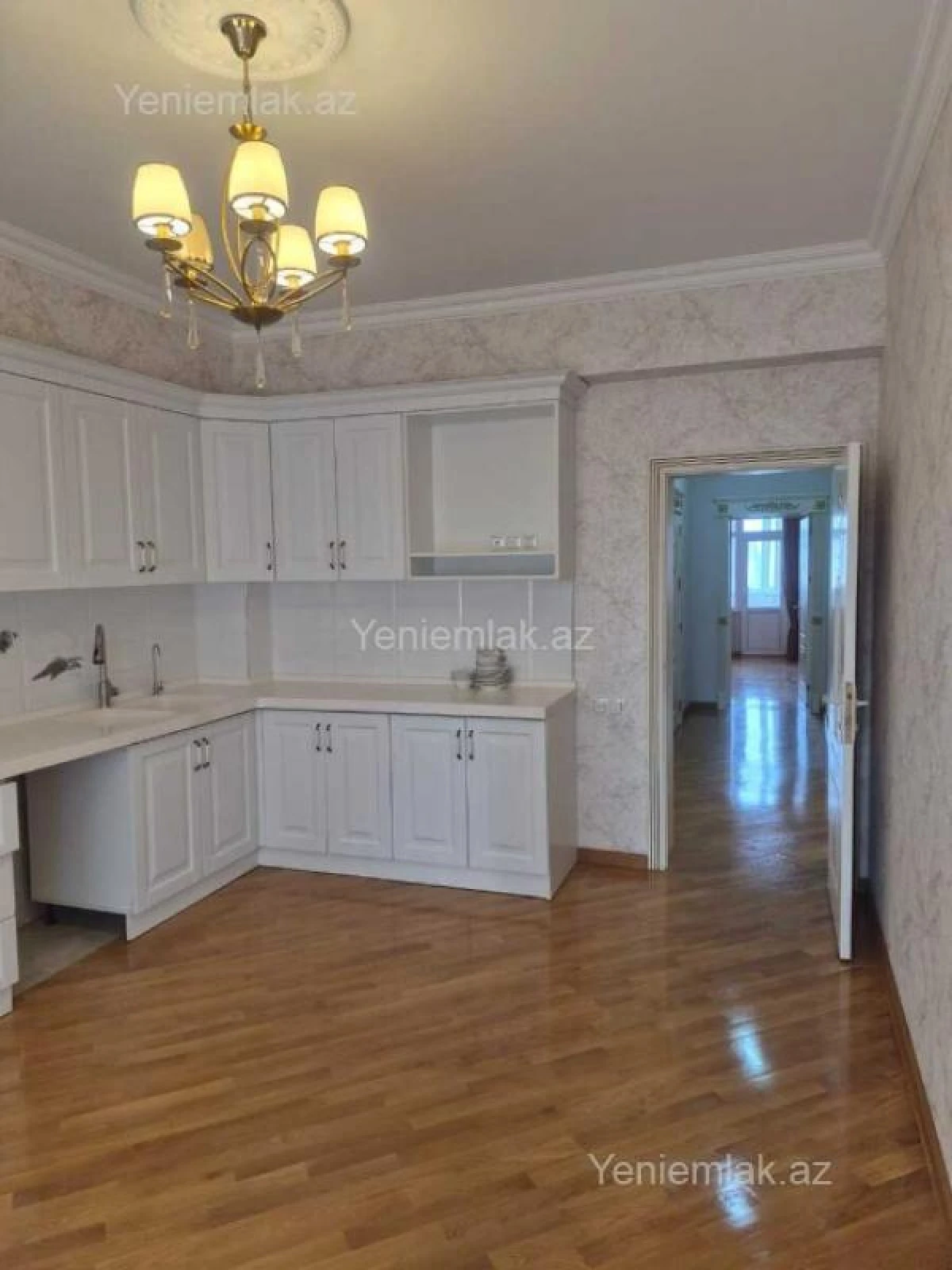Satılır 3 otaqlı yeni tikili 137 m²
