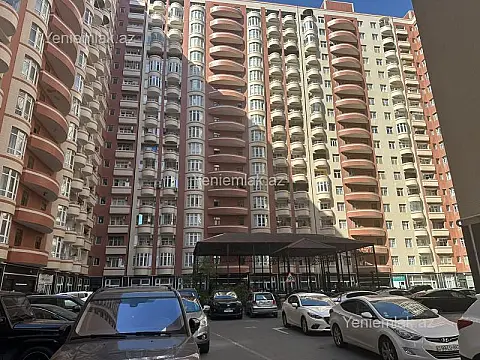 Satılır 3 otaqlı yeni tikili 137 m²