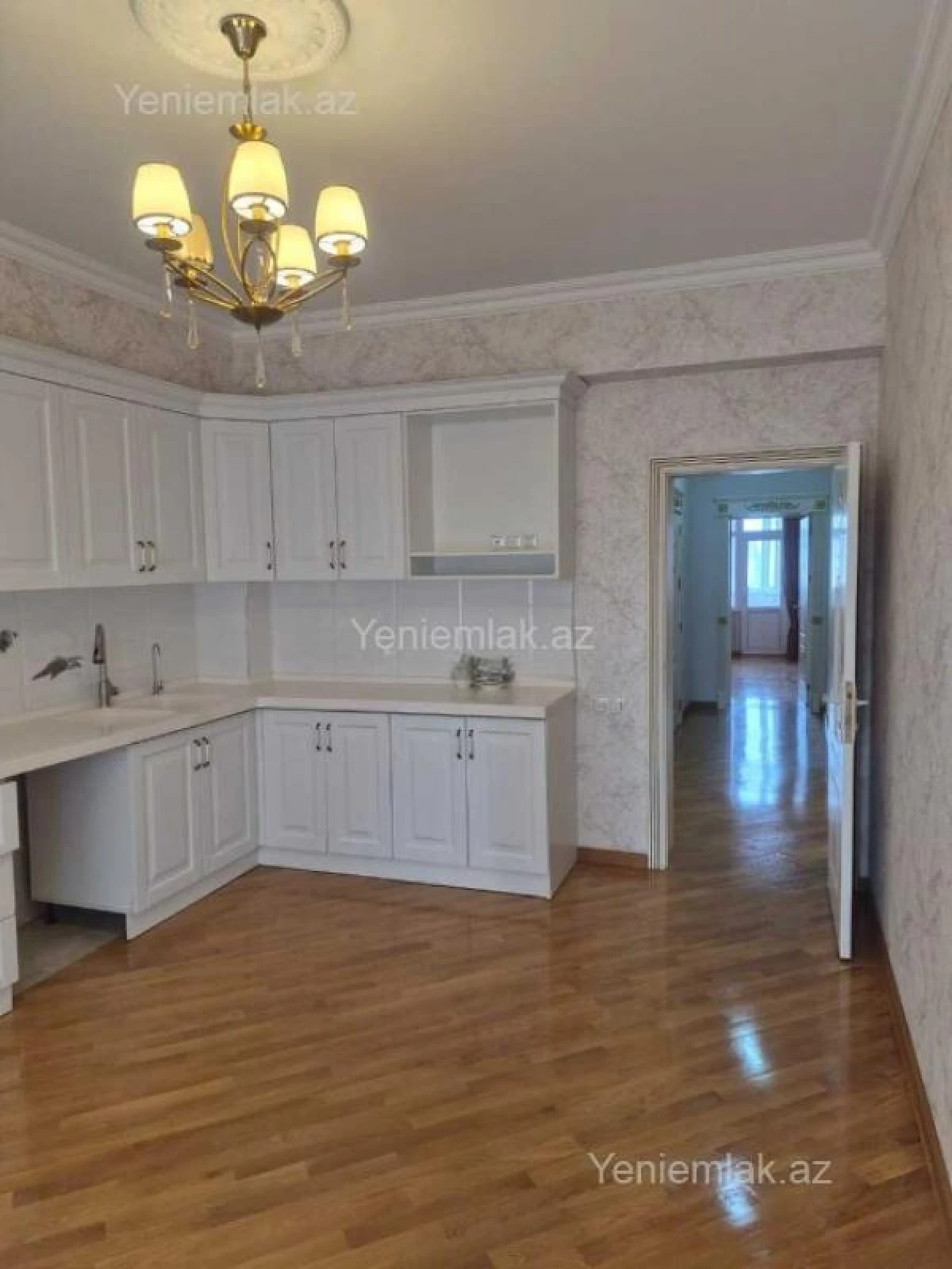 Satılır 3 otaqlı yeni tikili 137 m²
