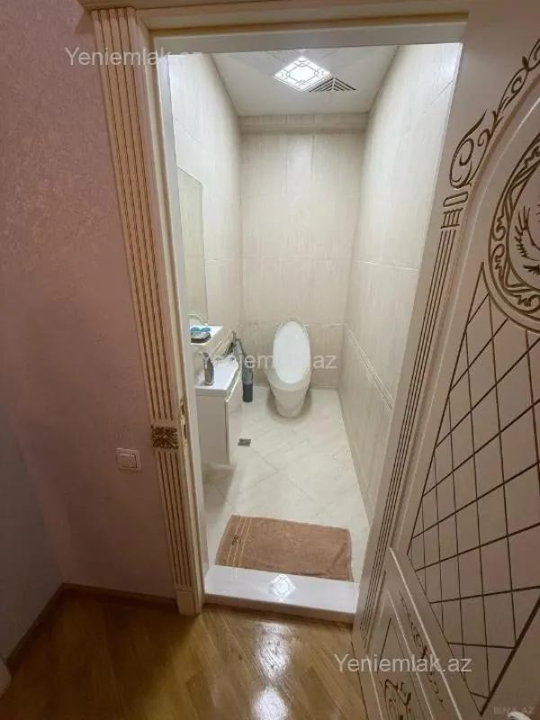 Satılır 3 otaqlı yeni tikili 137 m²