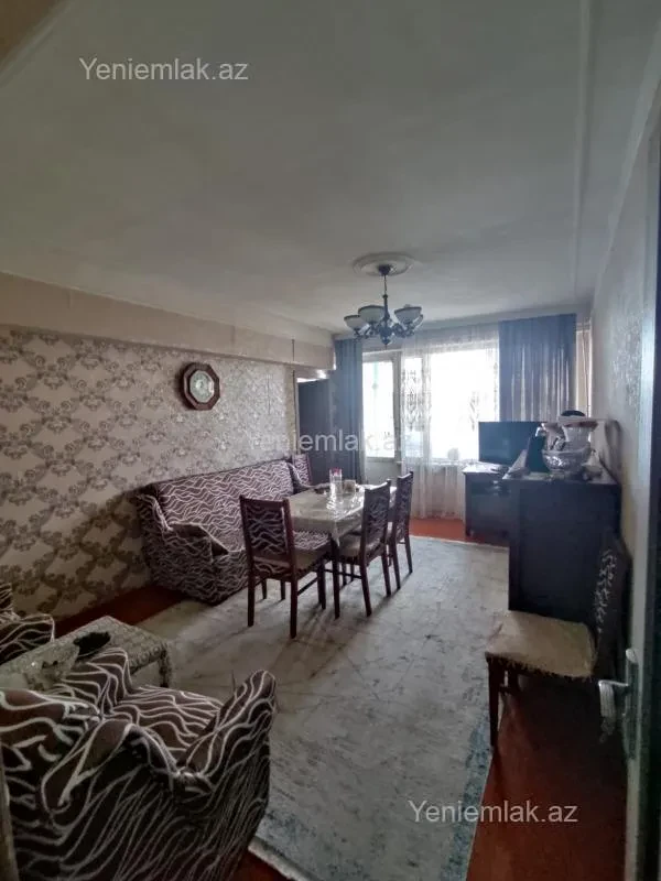 Satılır 3 otaqlı köhnə tikili 80 m²