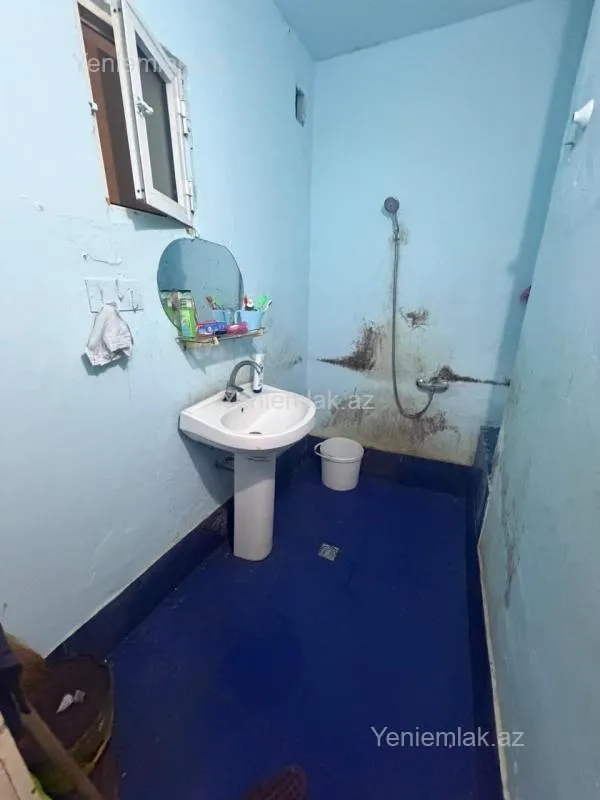 Satılır 3 otaqlı köhnə tikili 80 m²