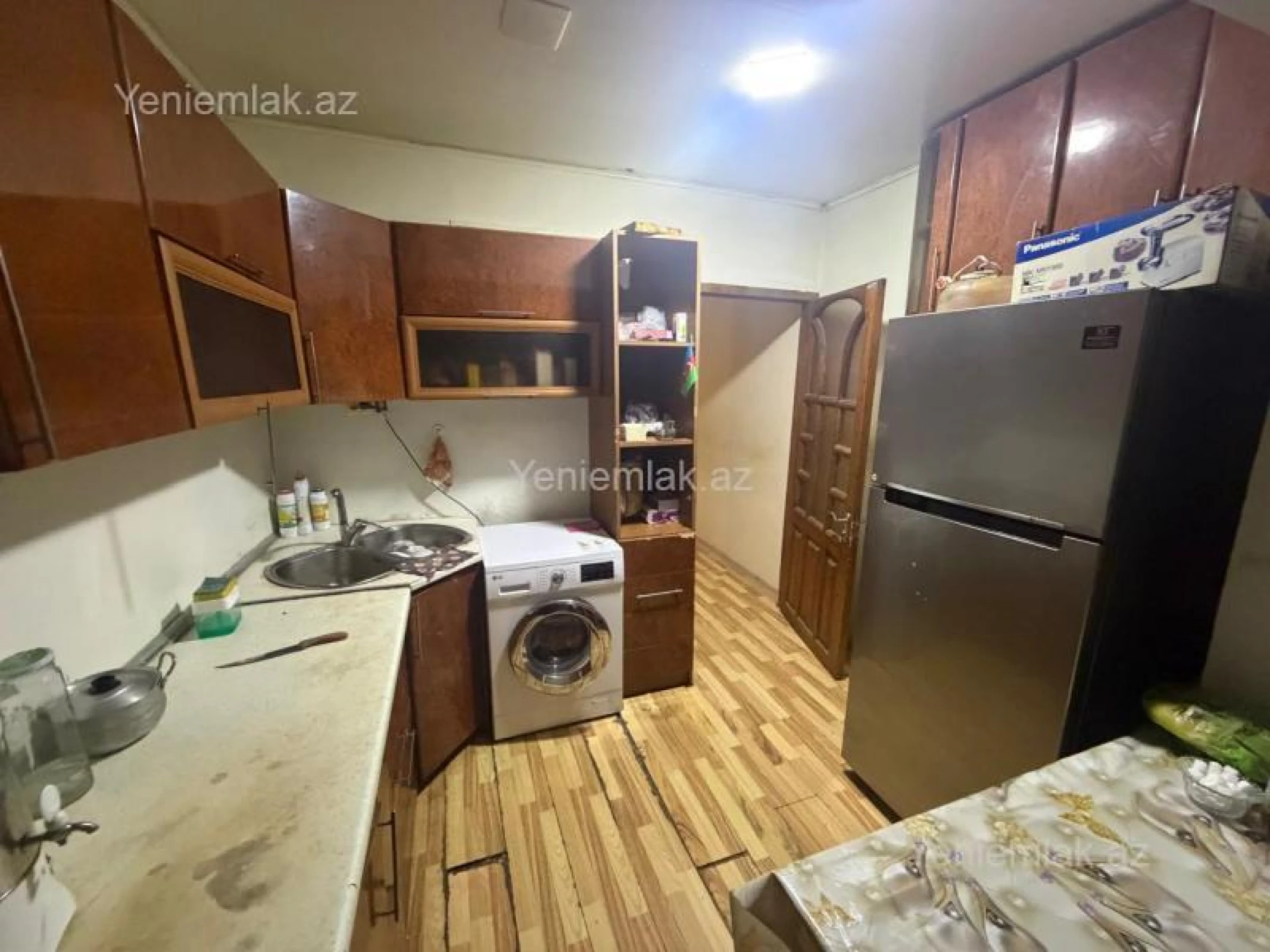 Satılır 3 otaqlı köhnə tikili 80 m²