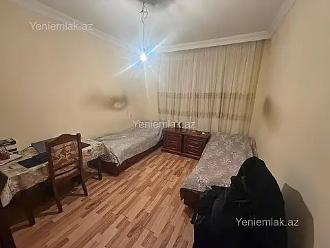 Satılır 3 otaqlı köhnə tikili 80 m²