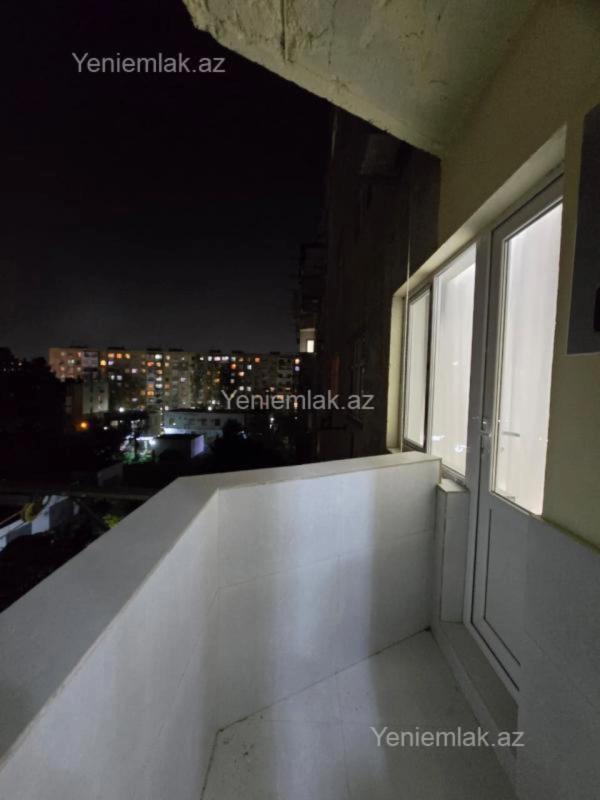 Satılır 2 otaqlı köhnə tikili 55 m²