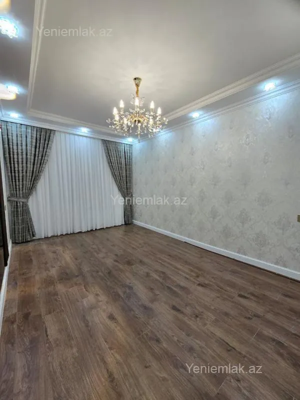 Satılır 2 otaqlı köhnə tikili 55 m²