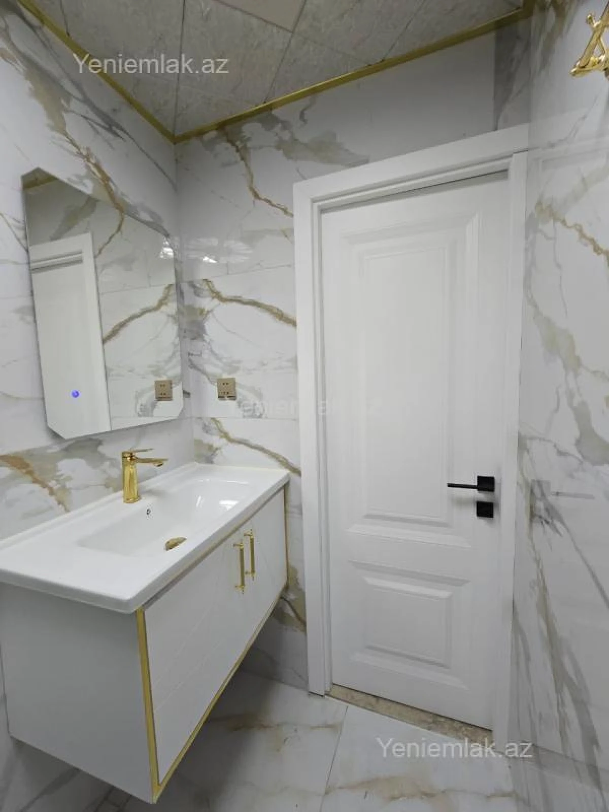 Satılır 2 otaqlı köhnə tikili 55 m²
