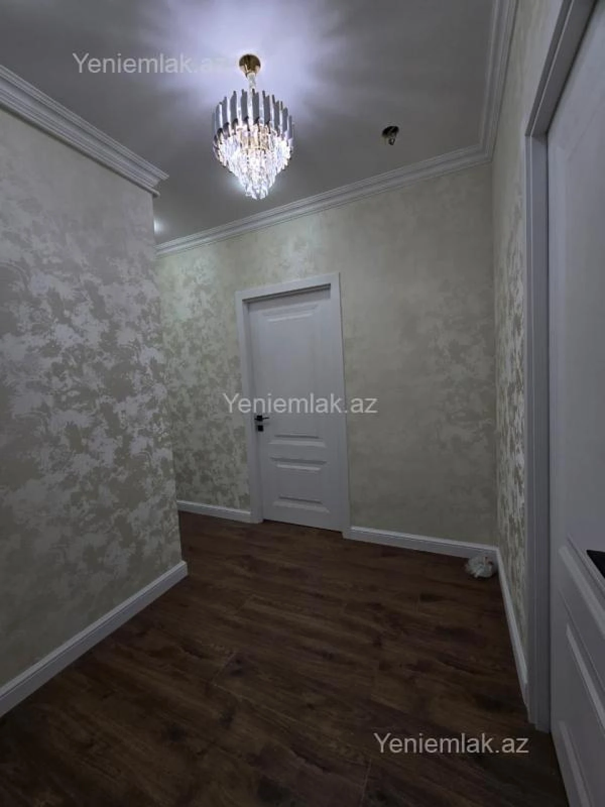 Satılır 2 otaqlı köhnə tikili 55 m²
