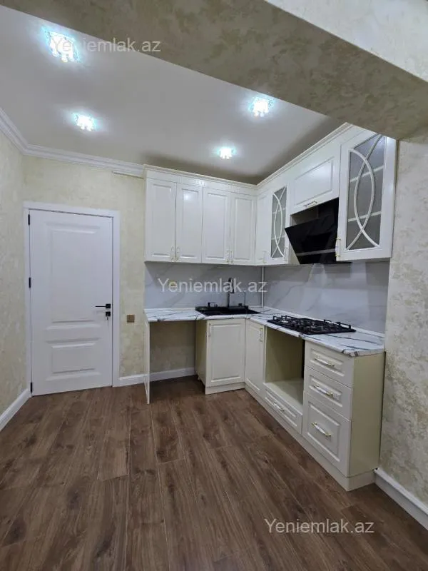 Satılır 2 otaqlı köhnə tikili 55 m²