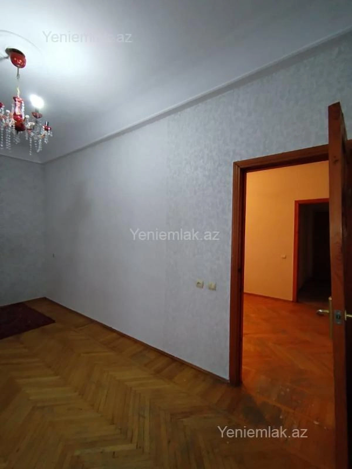 Satılır 2 otaqlı köhnə tikili 50 m²