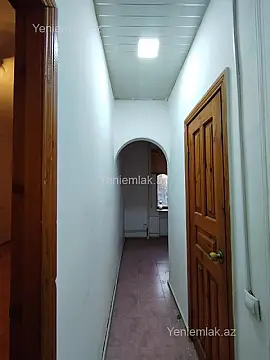 Satılır 2 otaqlı köhnə tikili 50 m²