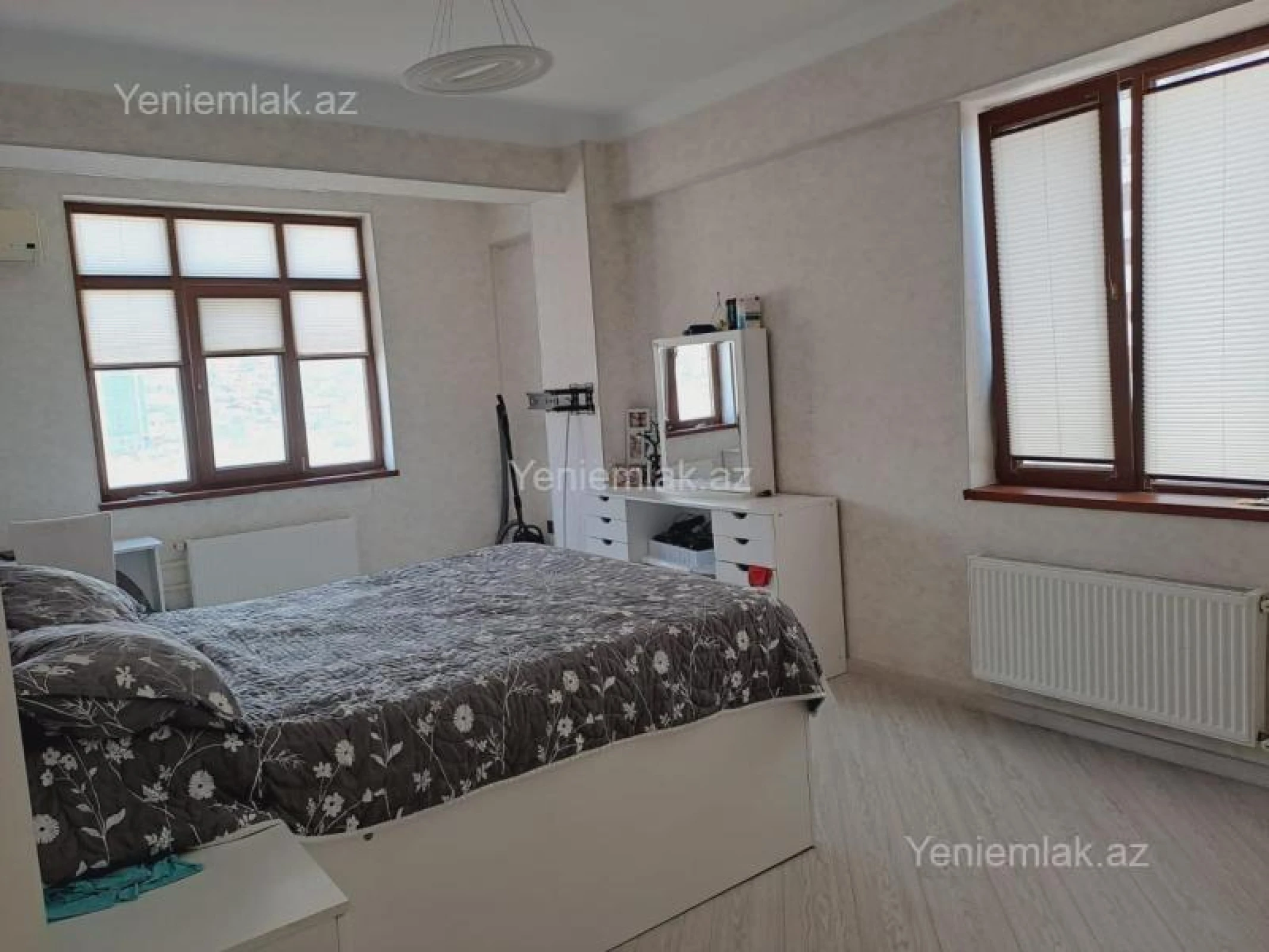 Satılır 3 otaqlı yeni tikili 95 m²