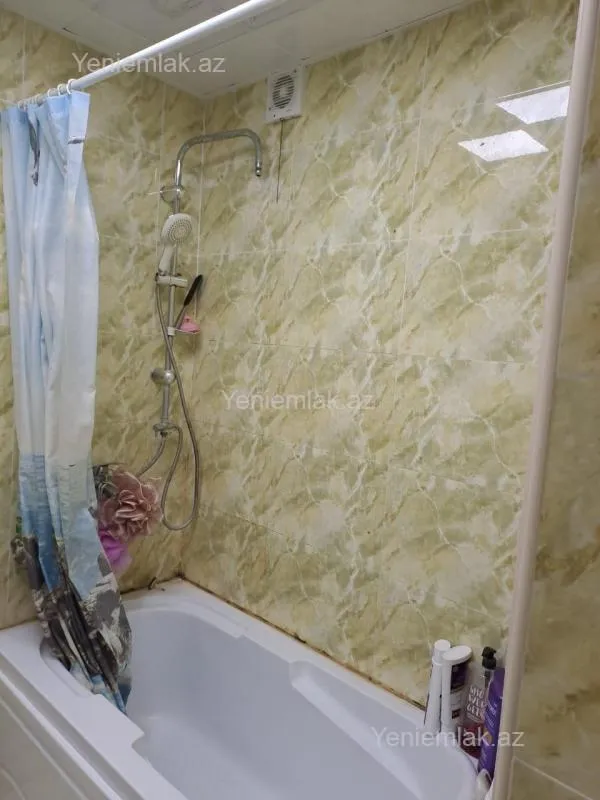 Satılır 3 otaqlı yeni tikili 95 m²