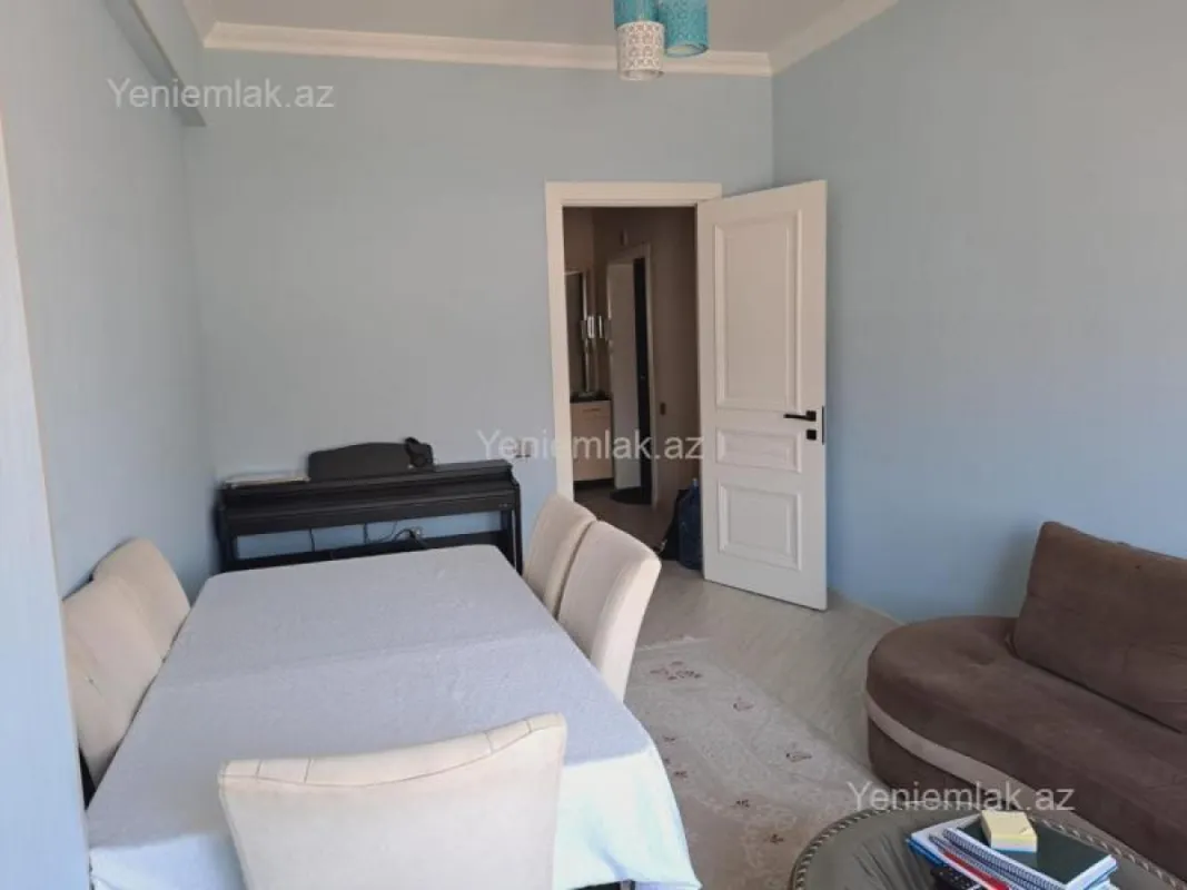 Satılır 3 otaqlı yeni tikili 95 m²