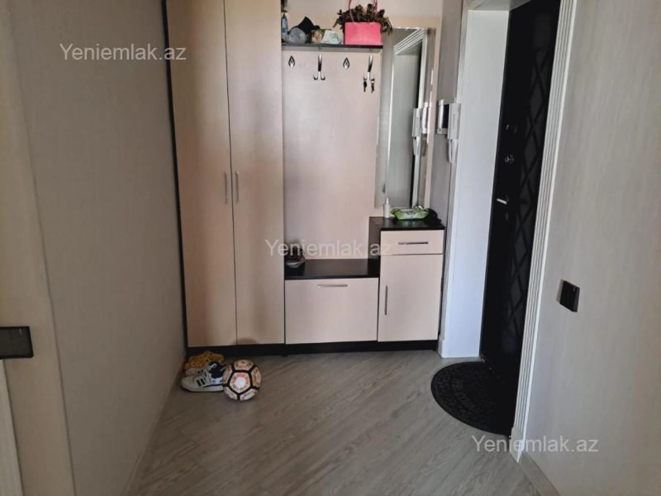 Satılır 3 otaqlı yeni tikili 95 m²